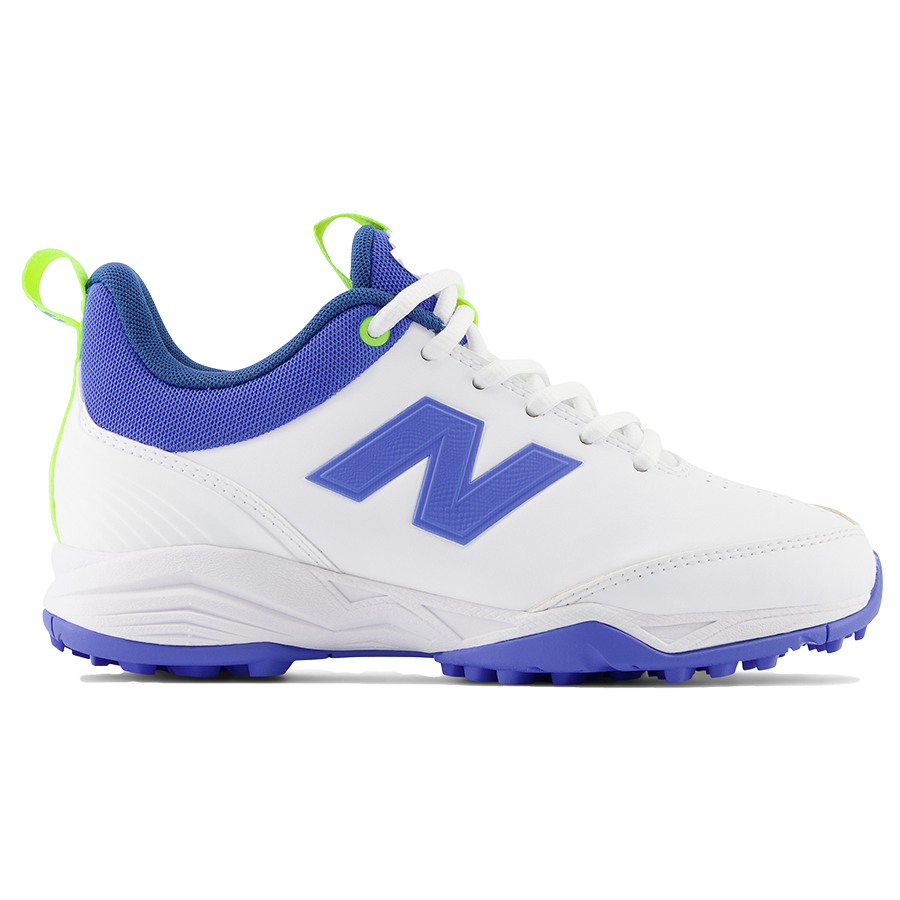 New balance deals shoes cricket